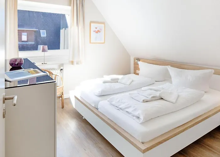 Sommerfugl شقة ليست